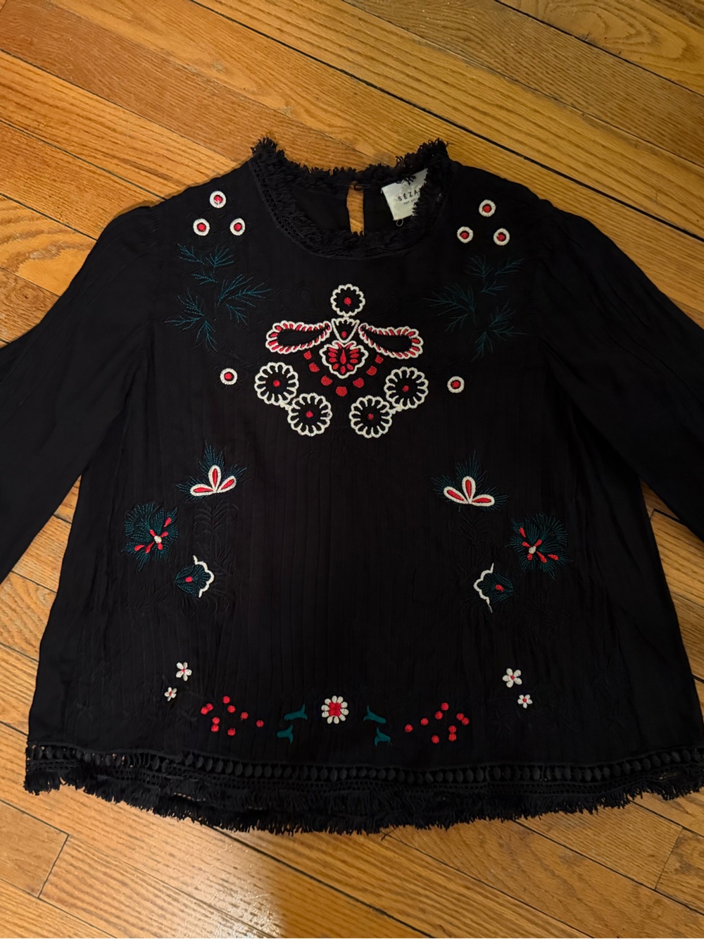 **RARE**Sezane Boho Embroidered Black Women's Peasant Top